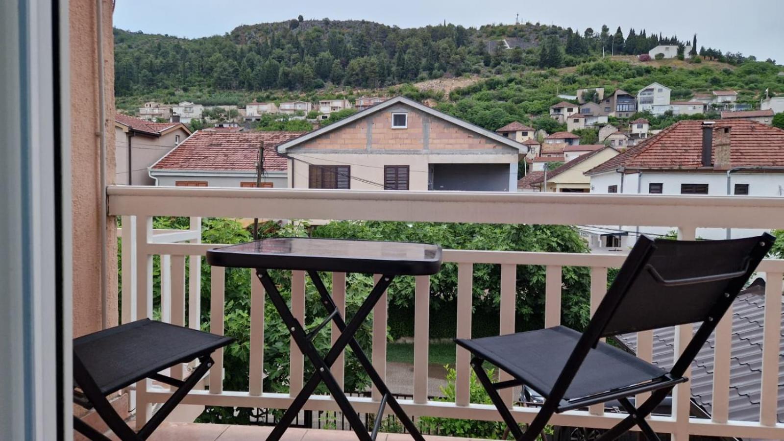 Apartman Deluxe Capljina Bagian luar foto